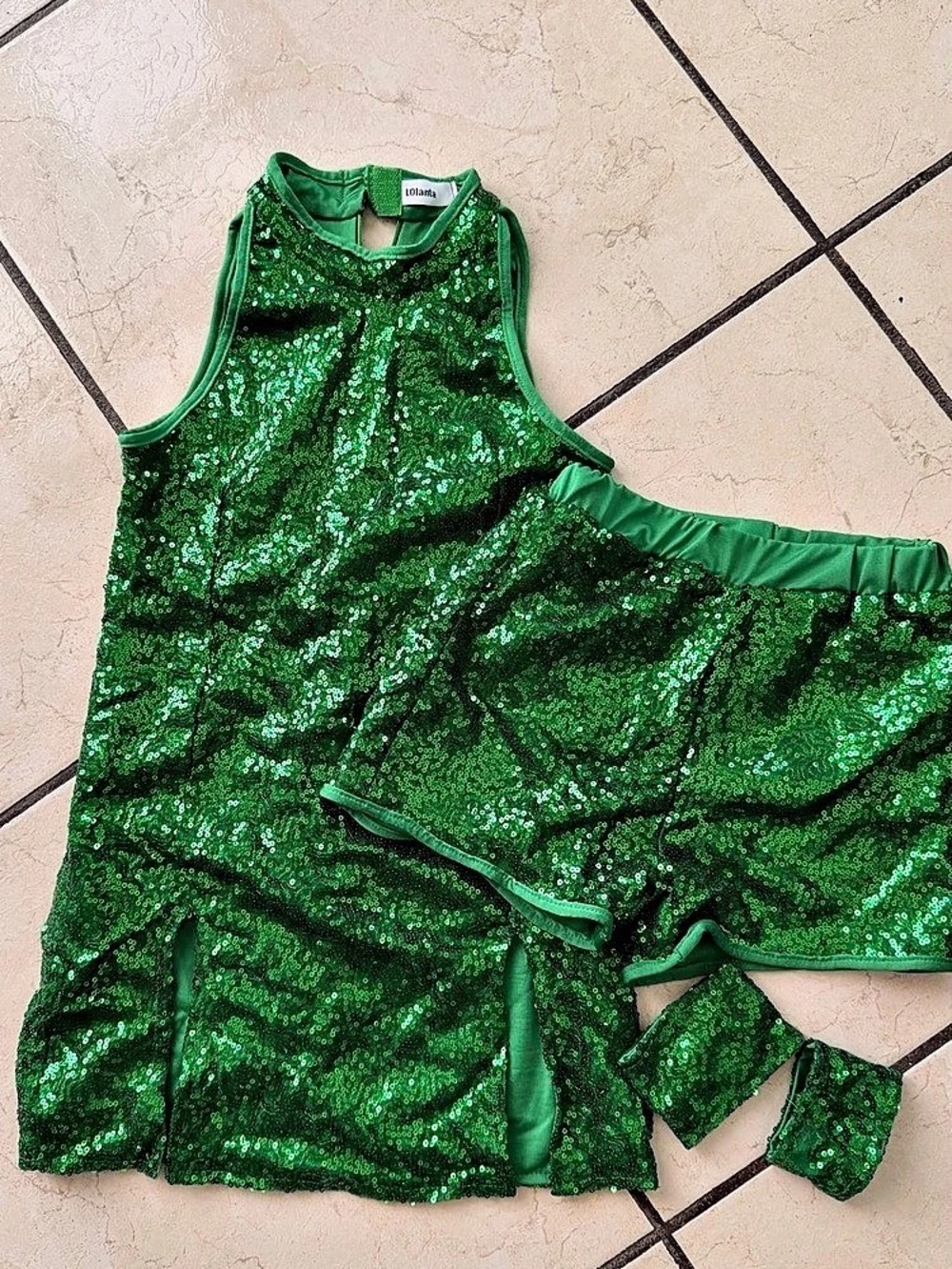 Green Girls Sequins Dance dress with short Size 6-7